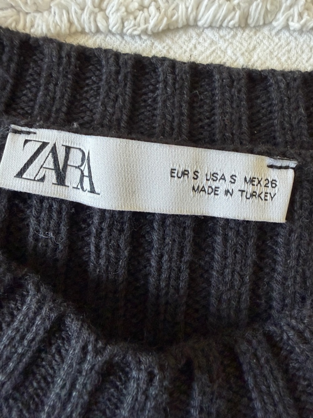 ZARA Charcoal Ribbed Cropped Sweater - Picture 3 of 3